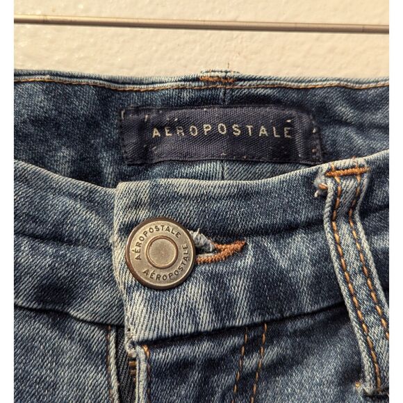 Aeropostale distressed high rise jeans  Sz 8 - Picture 7 of 9